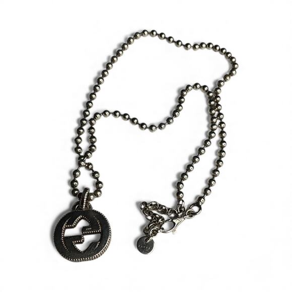 Gucci Women's G Necklace Silver - Picture 2 of 2